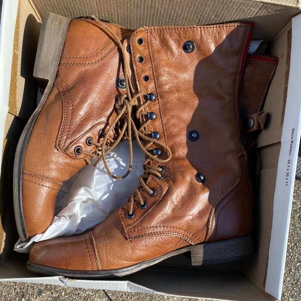 Steve Madden Size 8.5 boots